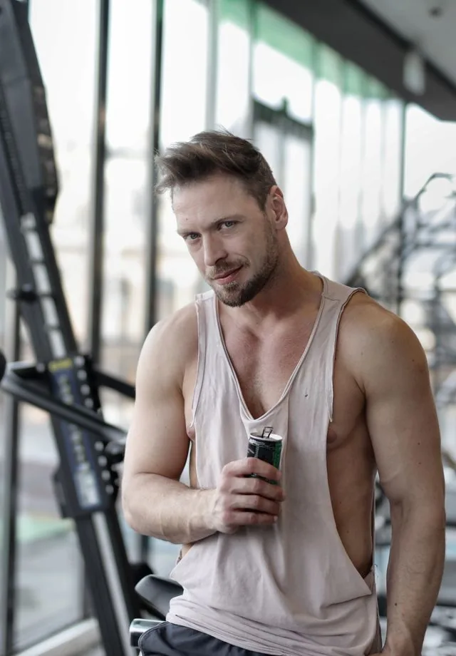 Energy drink brand sampling and student peer gifting post-workout